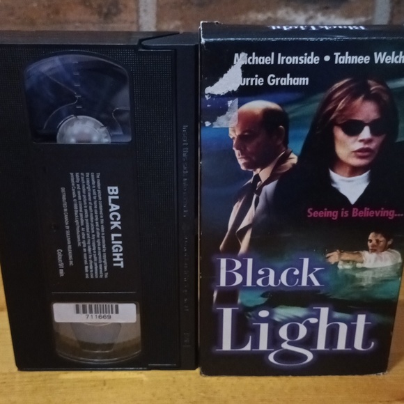 Black light 2022 vhs tape Action Thriller 1h 48m - Picture 7 of 7